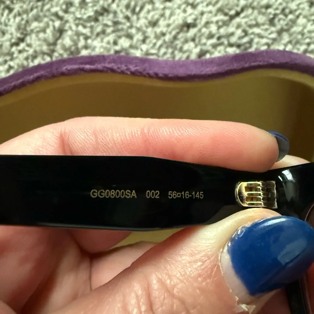 💎AUTHENTIC 💎Gucci sunglasses with case and dust bag - Picture 5 of 10